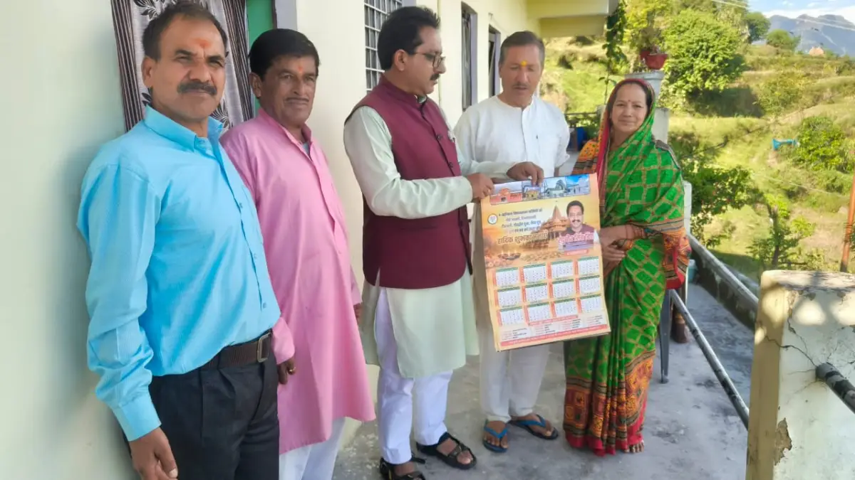 सेवा संकल्प यात्रा के तहत वरिष्ठ कार्यकर्ताओं के घर- घर पहुंचे रघुबीर सिंह बिष्ट